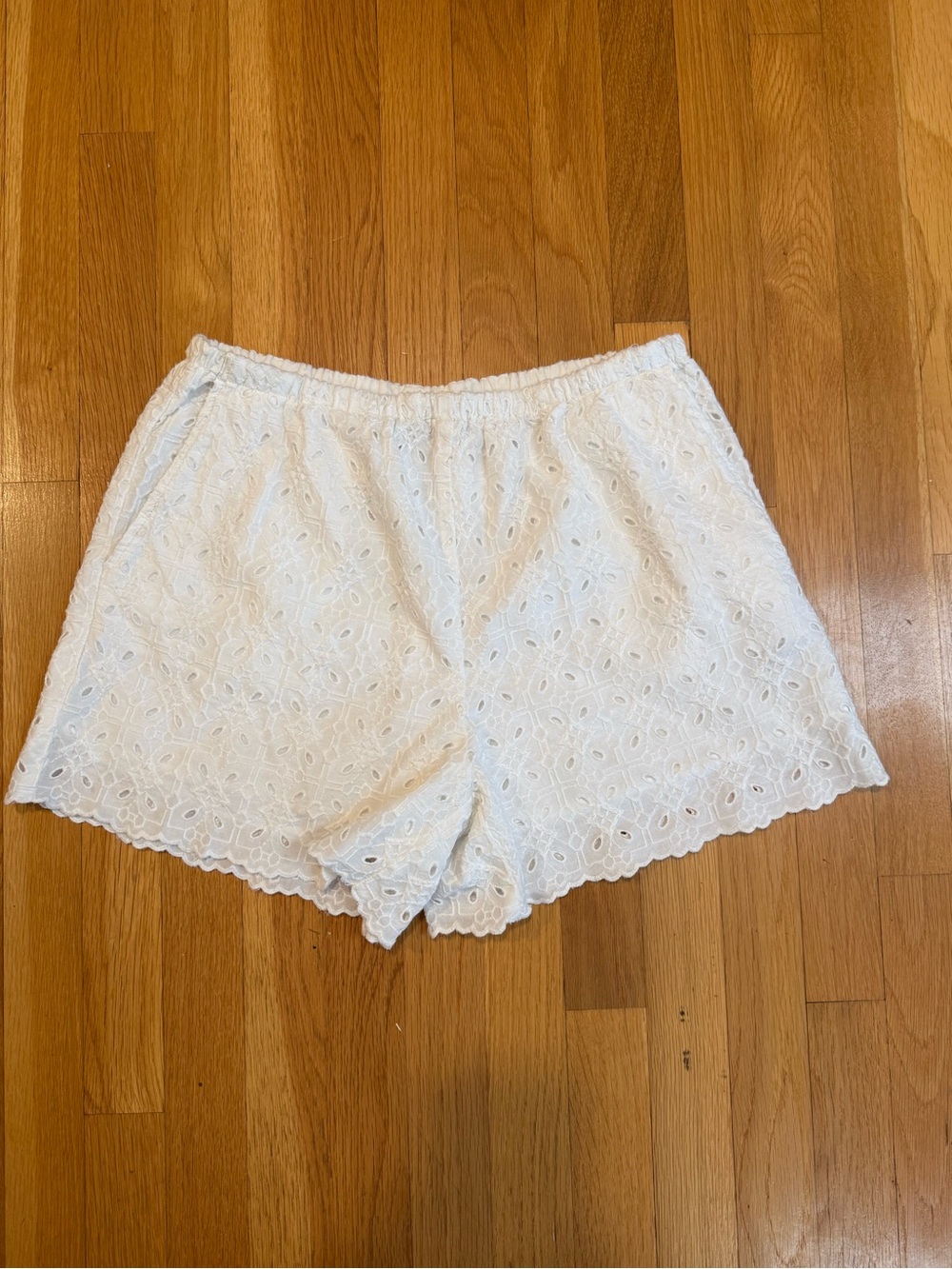 GAP High Rise Eyelet Shorts